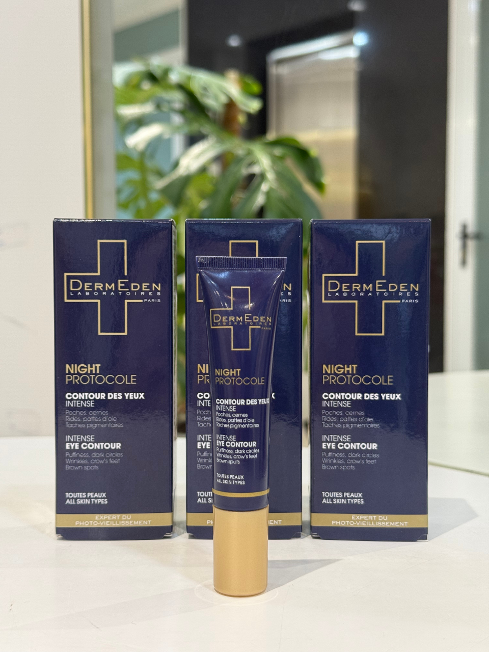 kem dưỡng mắt Dermeden Night Perotocole Intense Eye Contour