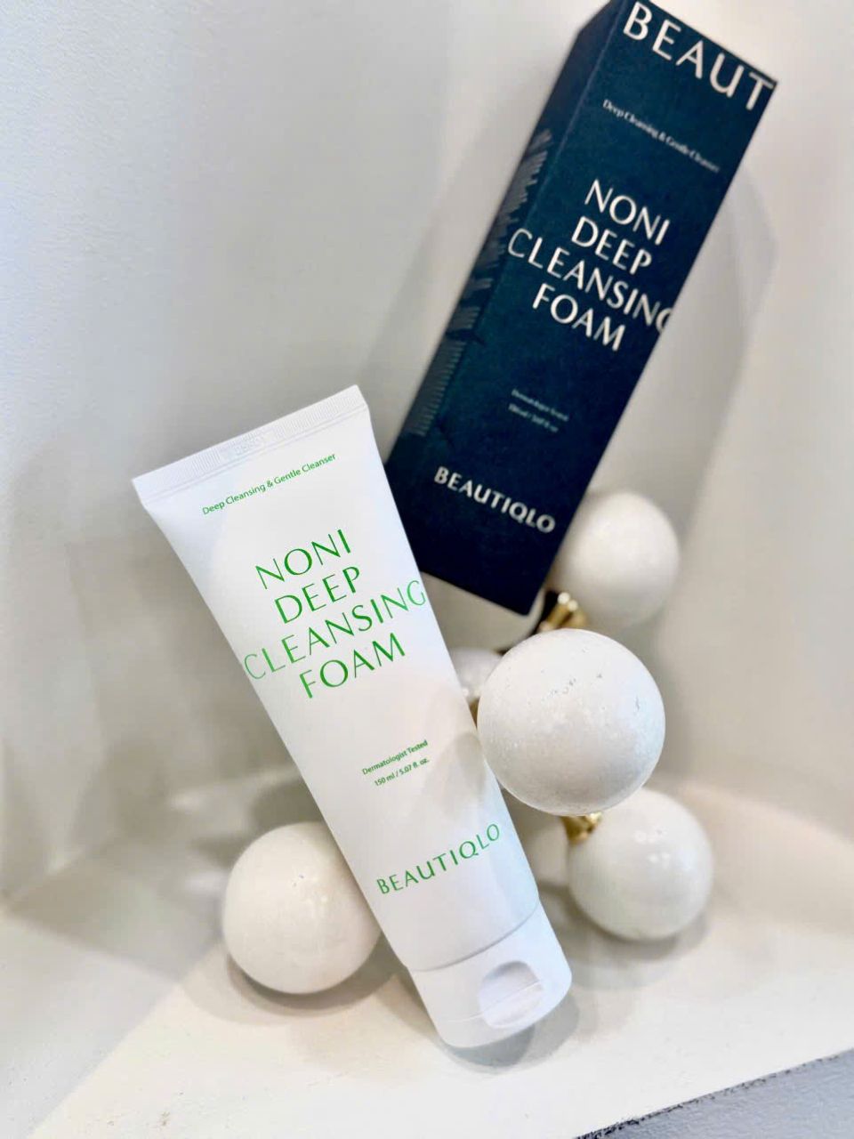 SỬA RỬA MẶT TRÁI NHÀU BEAUTIQLO NONI DEEP CLEANSING FOAM